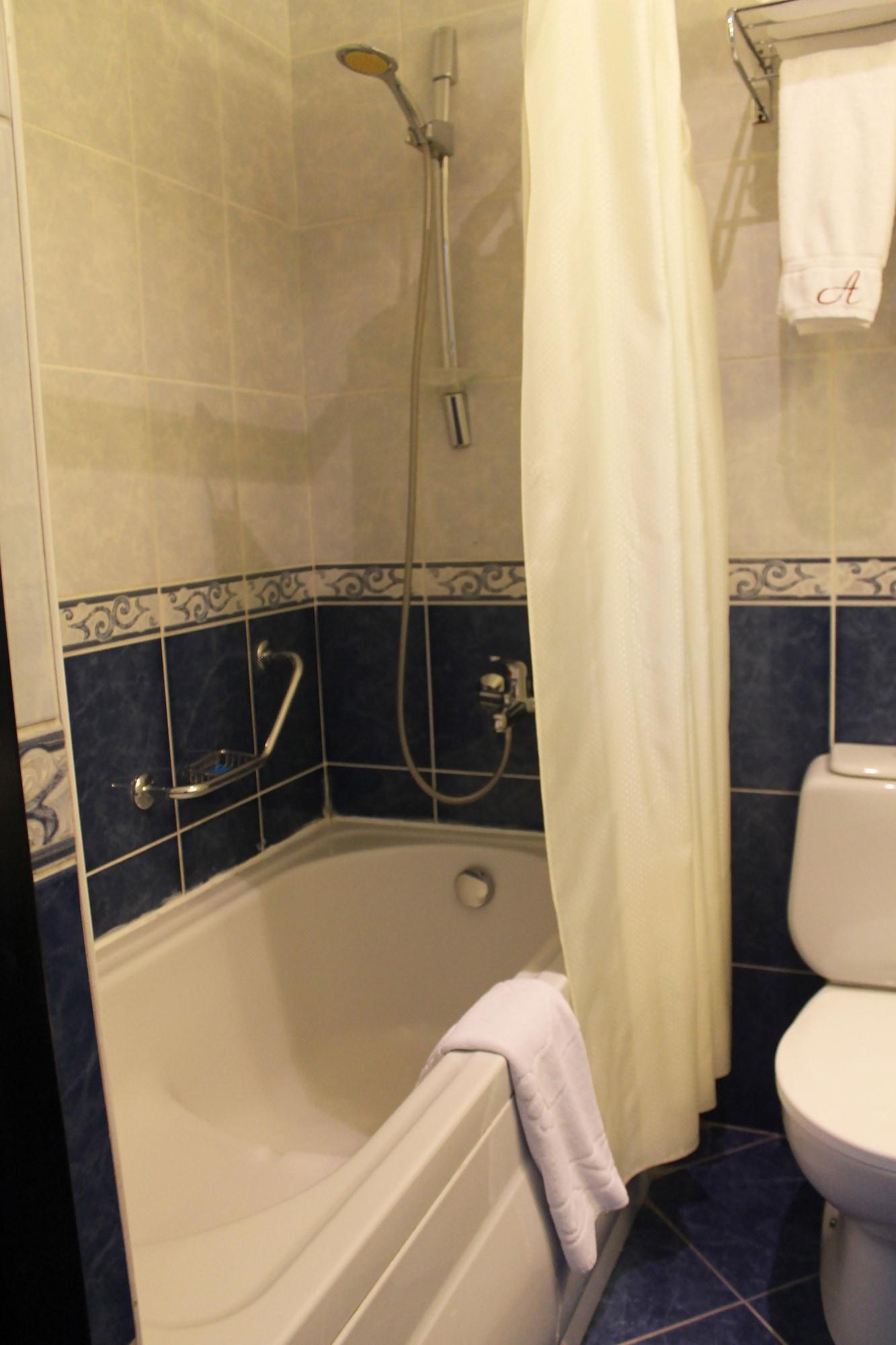 Ambassador Hotel Almaty Ngoại thất bức ảnh