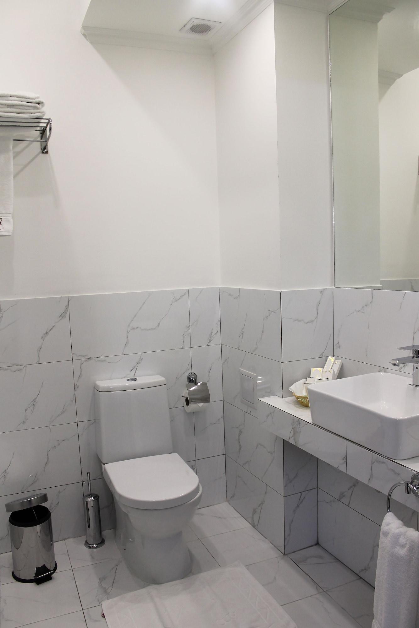 Ambassador Hotel Almaty Ngoại thất bức ảnh