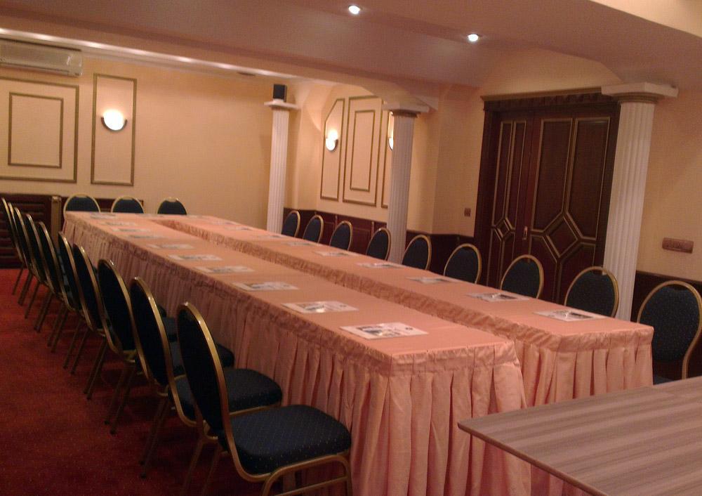 Ambassador Hotel Almaty Ngoại thất bức ảnh