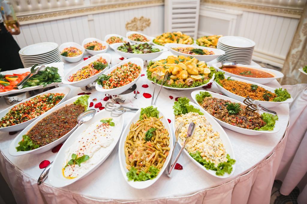 Ambassador Hotel Almaty Ngoại thất bức ảnh