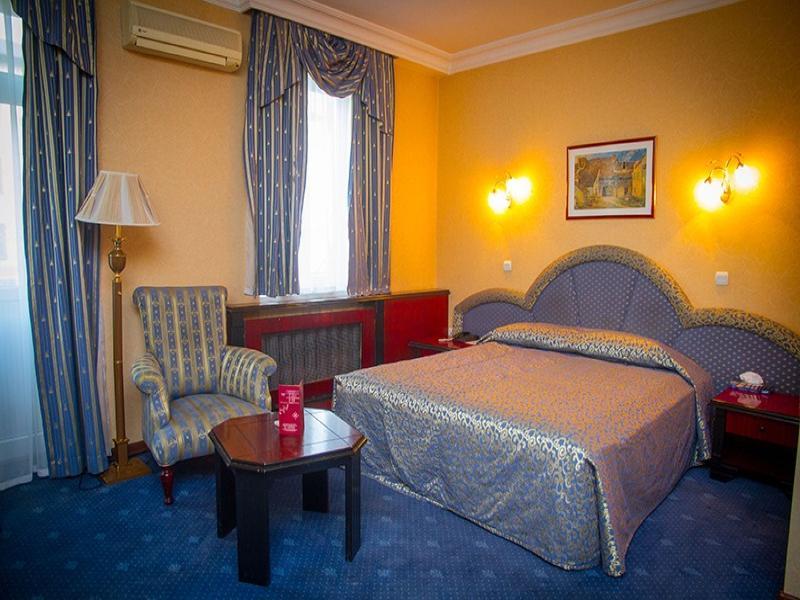 Ambassador Hotel Almaty Ngoại thất bức ảnh