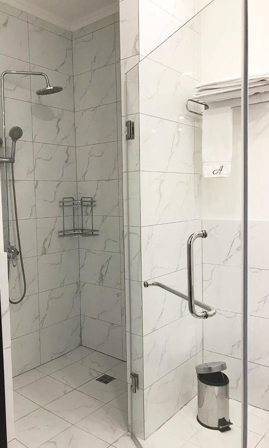 Ambassador Hotel Almaty Ngoại thất bức ảnh